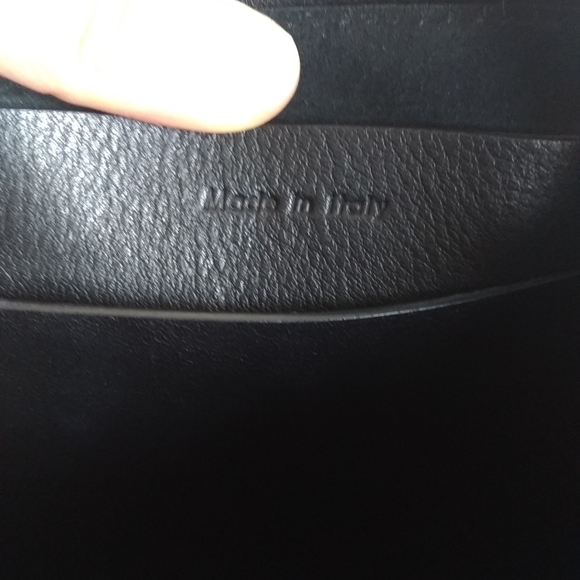 PRISTINE Authentic Celine black Calfskin crossbody bag - Picture 6 of 11